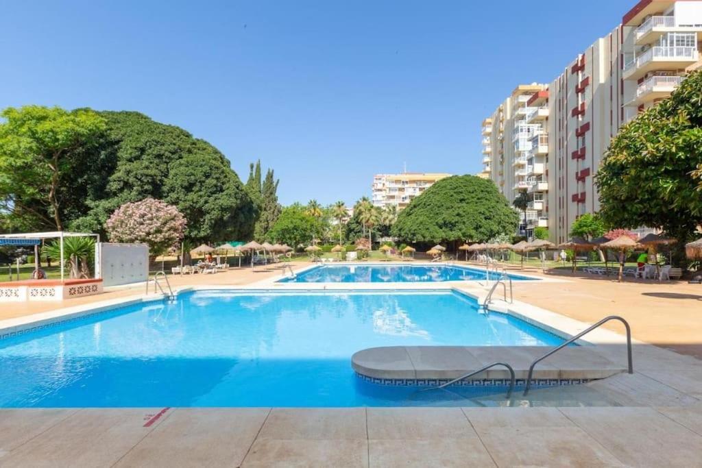 Apt Moderno Con Vistas, Recepcion 24 Hs Y Piscinas Benalmádena Exterior foto